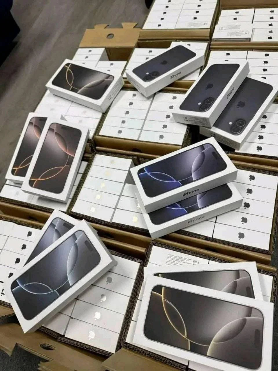 iPhone 16pro max Pallet image 0