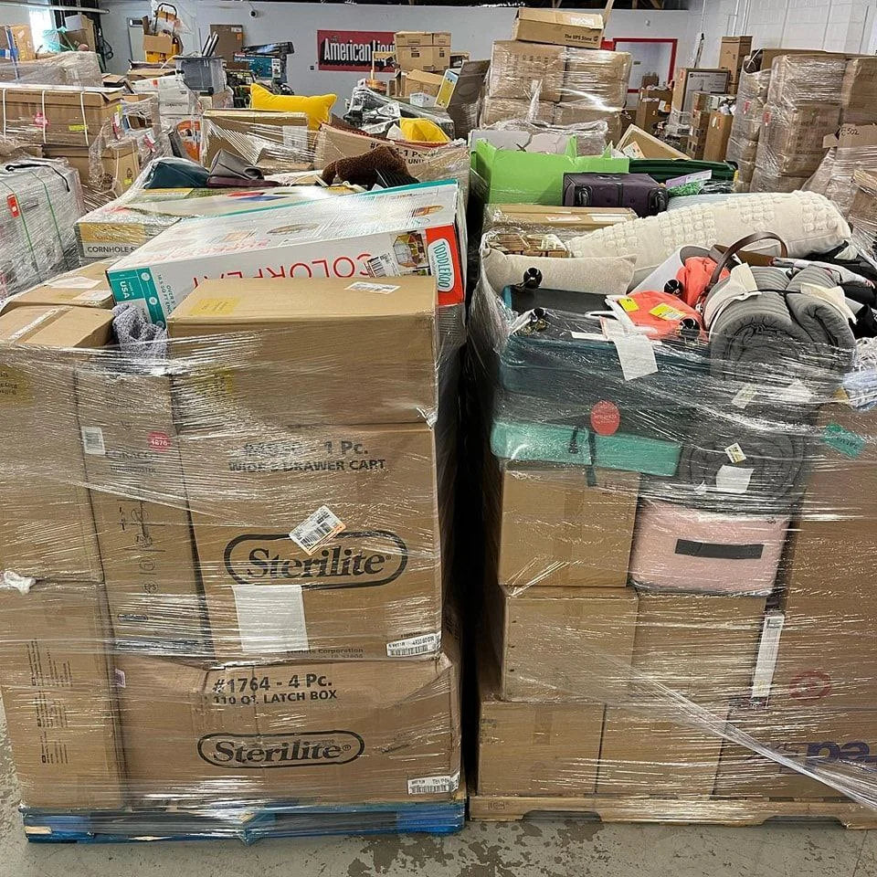 clothes pallets Mixed of Mens, Womens & Kids Returns/Shelf Pulls image 0