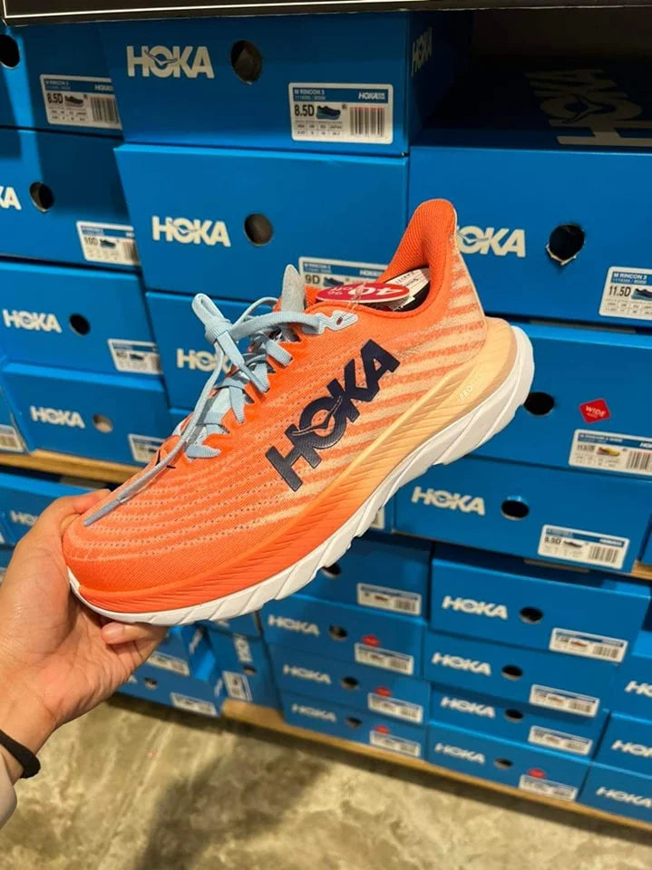 HOKA SHOES PALLET image 2